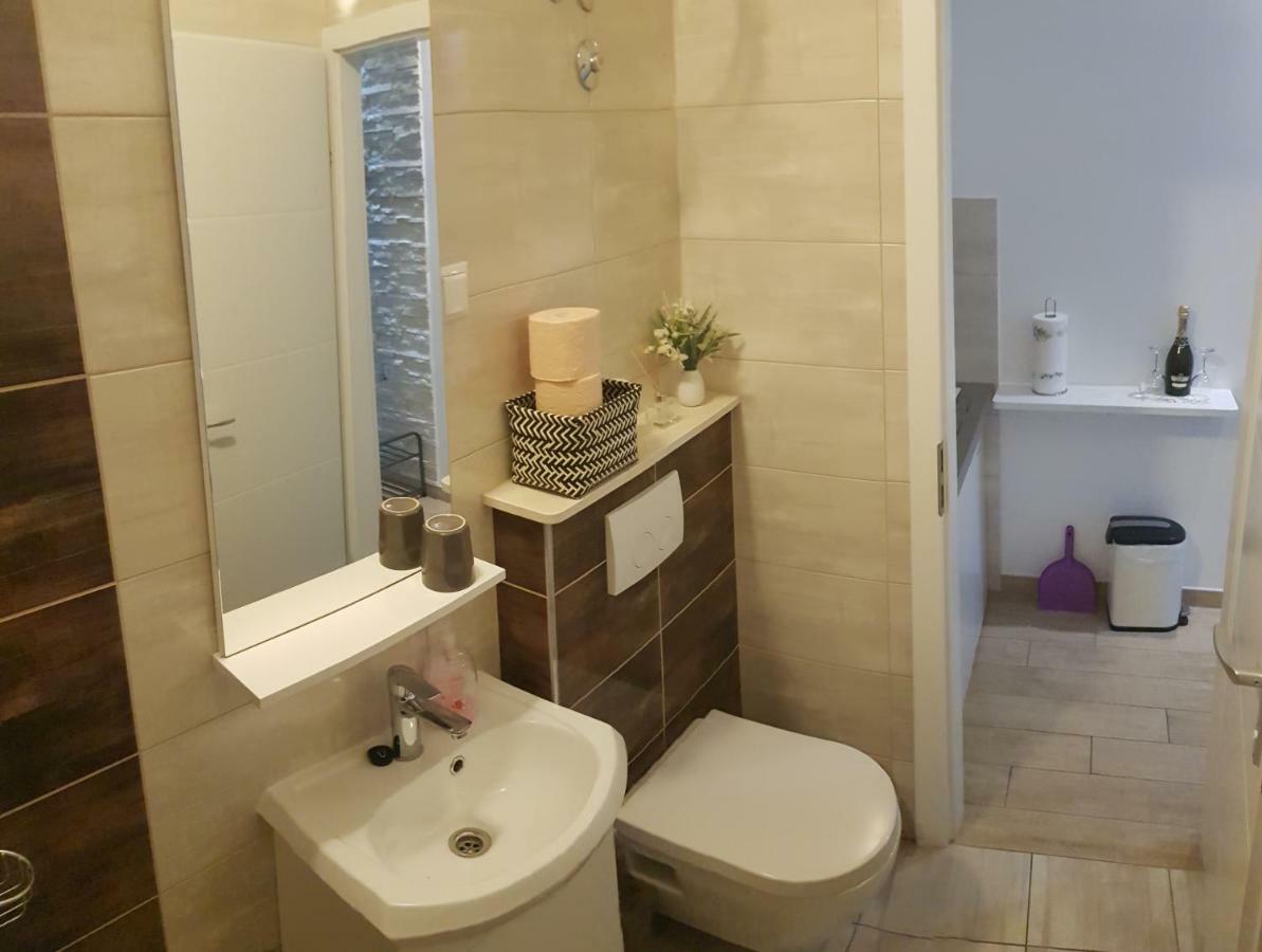 Studio Apartment Legcevic Kaštela Exteriér fotografie