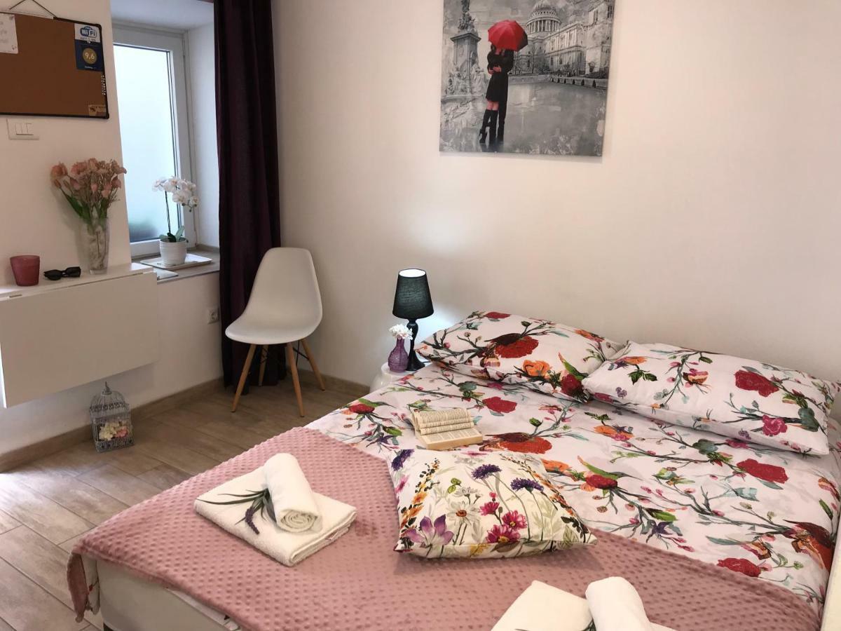 Studio Apartment Legcevic Kaštela Exteriér fotografie