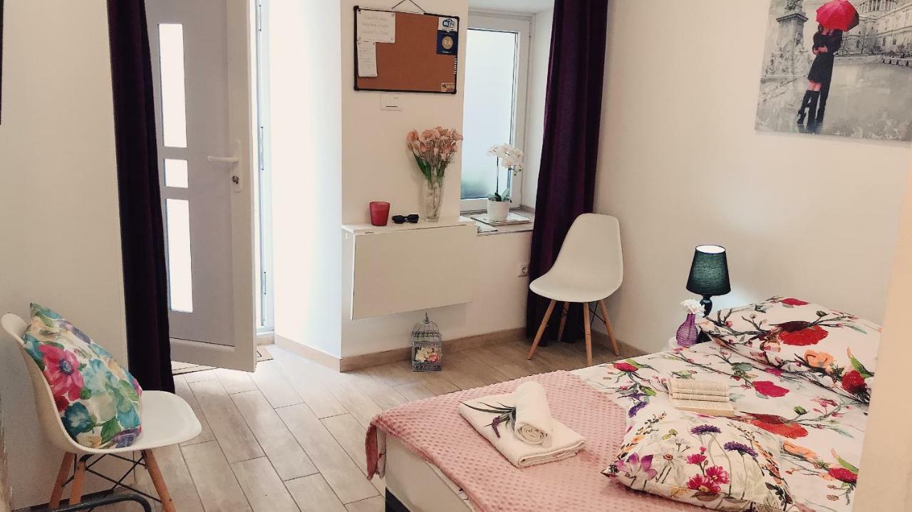 Studio Apartment Legcevic Kaštela Exteriér fotografie