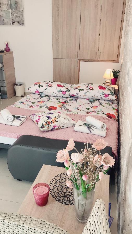 Studio Apartment Legcevic Kaštela Exteriér fotografie